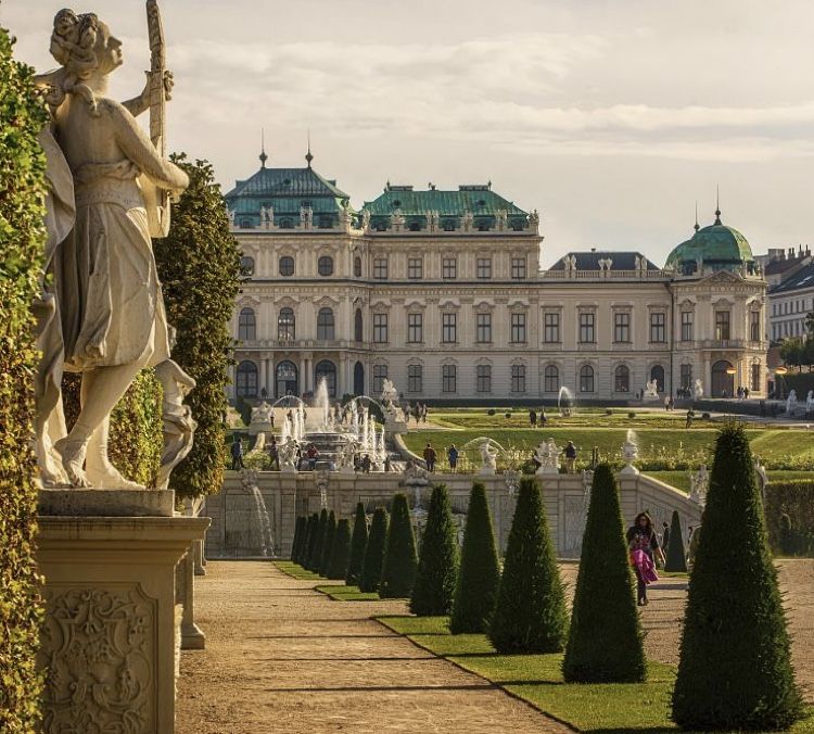 Vienna: Elegance, Art, and Café Culture